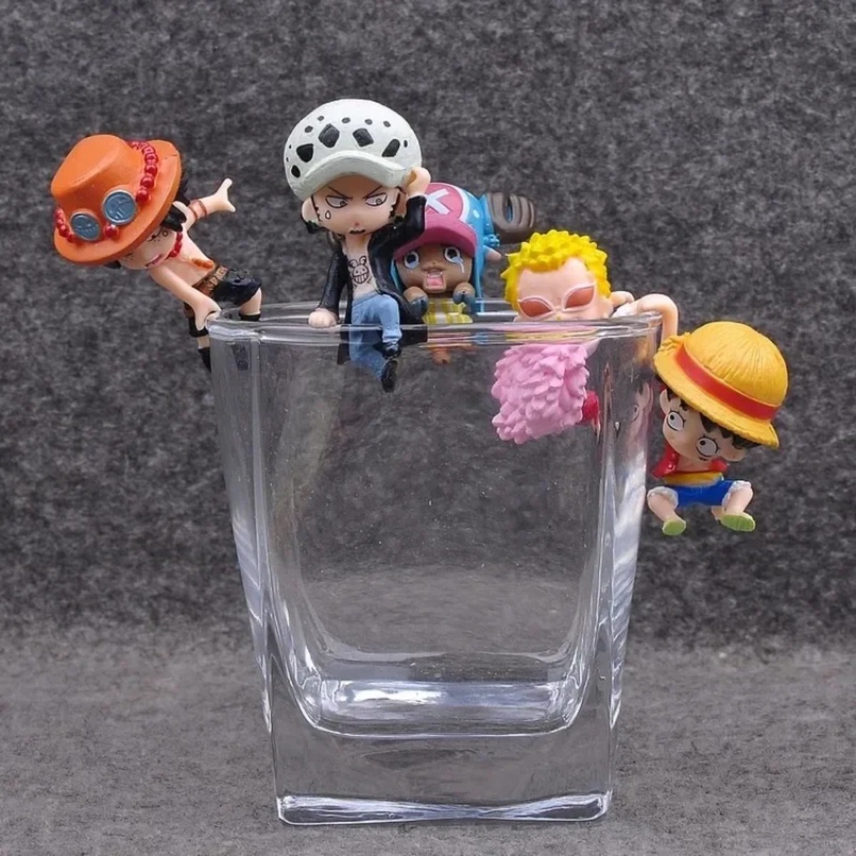One Piece Chopper Luffy Law Do - Capsule Toy Gashapon review and price